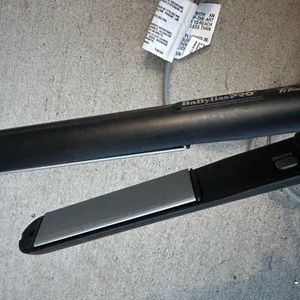 BaByliss PRO Titanium Xtreme straightener *New* never used.